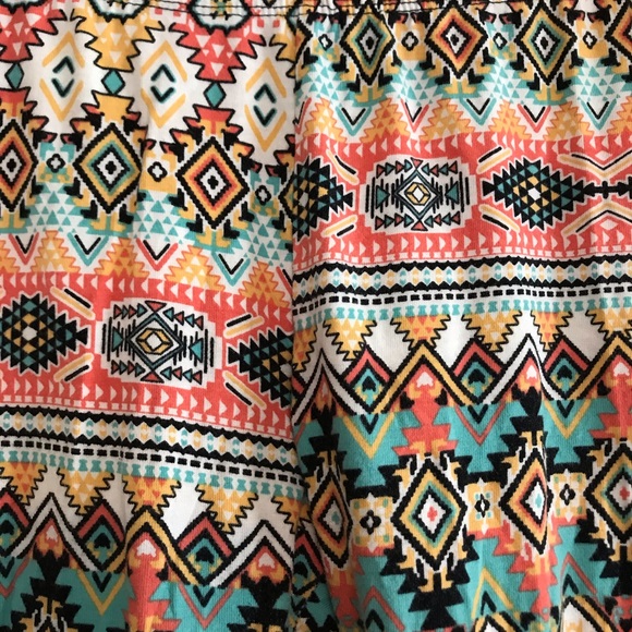 Aztec Print Leggings - Picture 3 of 3